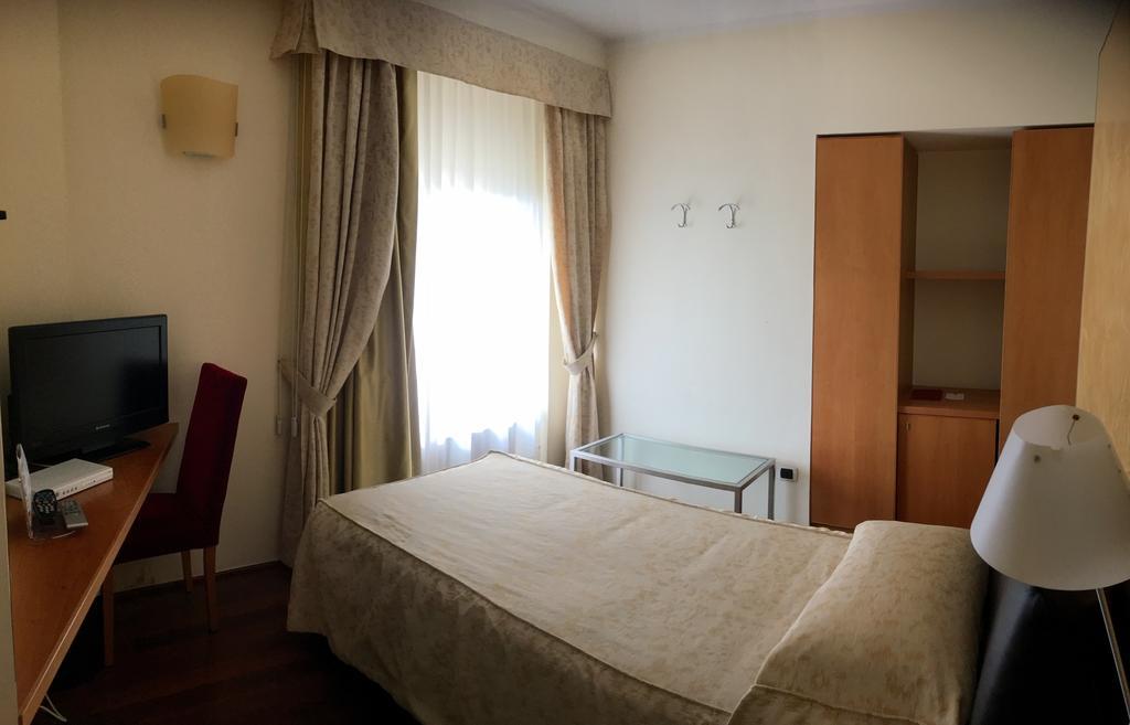 Dimora Del Barone Hotel Romagnano Sesia Exterior foto