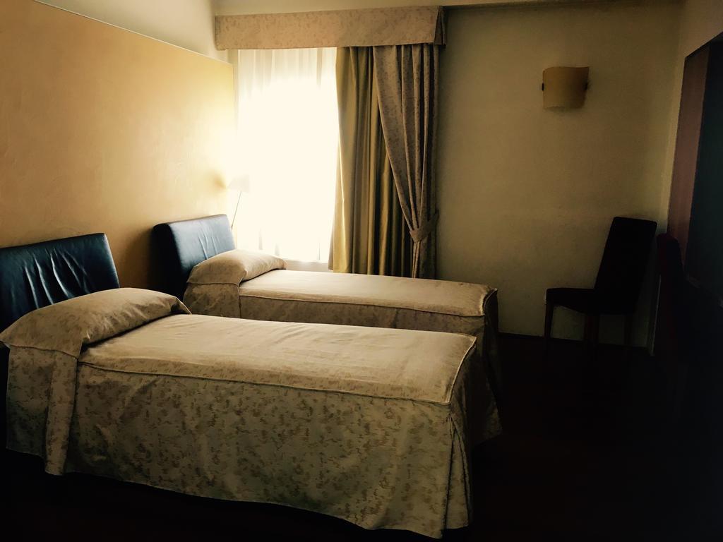 Dimora Del Barone Hotel Romagnano Sesia Exterior foto