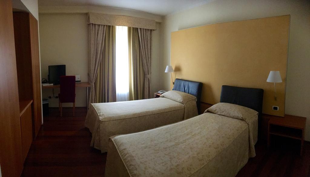 Dimora Del Barone Hotel Romagnano Sesia Exterior foto